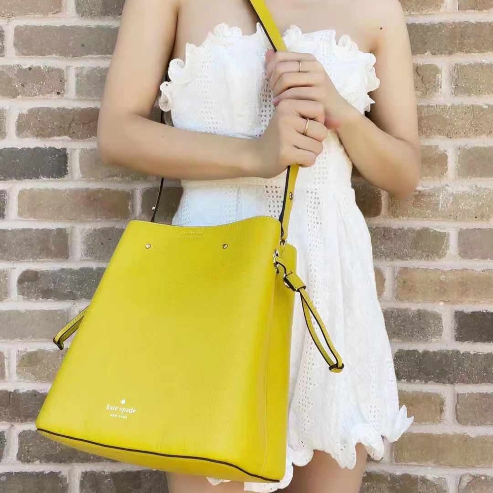 Gaby’sBags💕NWT Kate Spade Large Bucket Bag - Picture 2 of 10